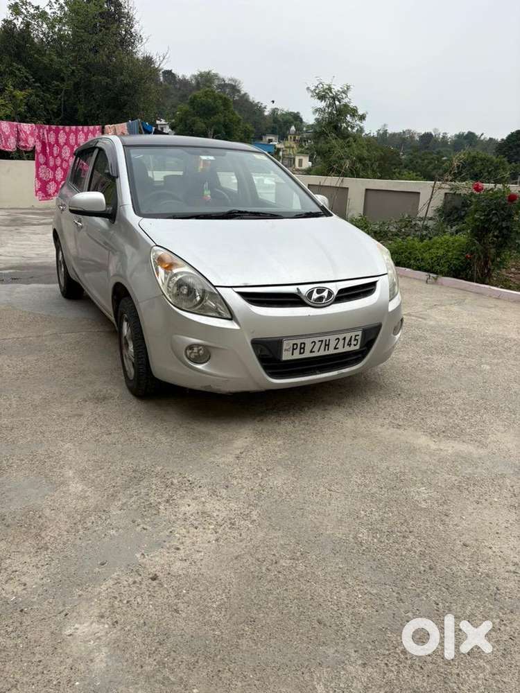 Hyundai I20 Top Model Diesel 2011  Well Maintained