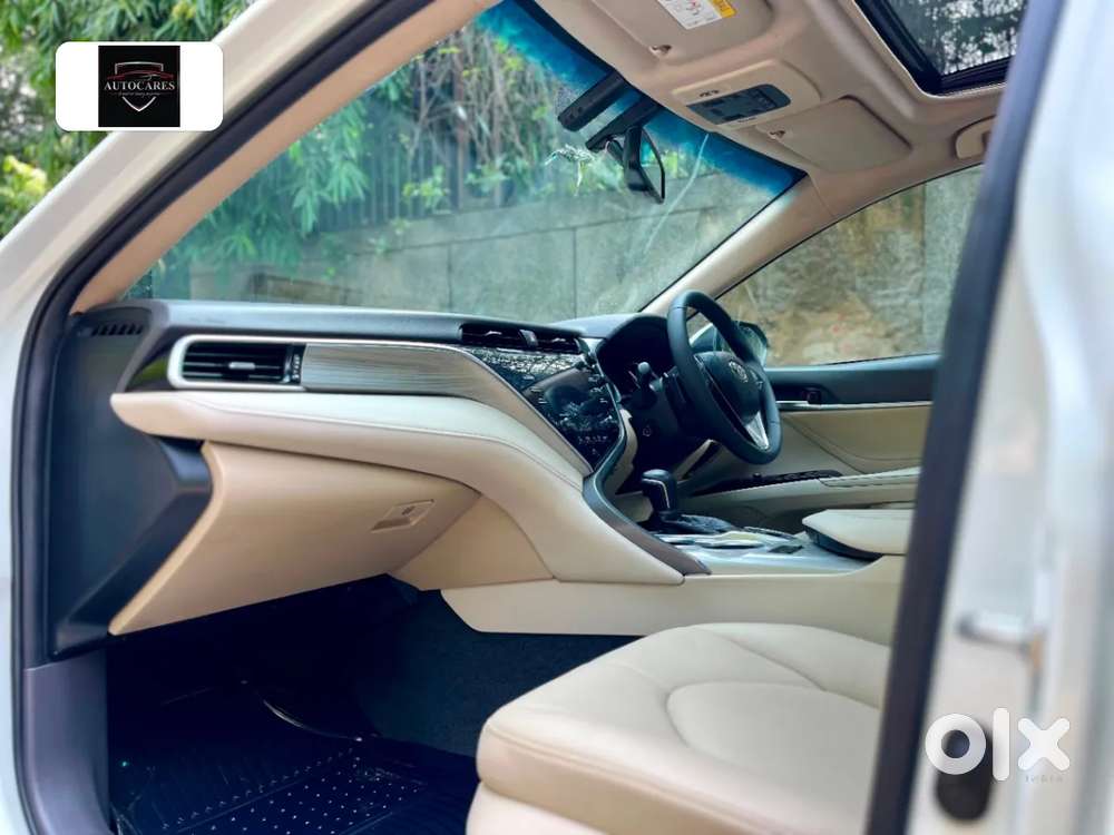Toyota Camry Hybrid, 2021, Petrol