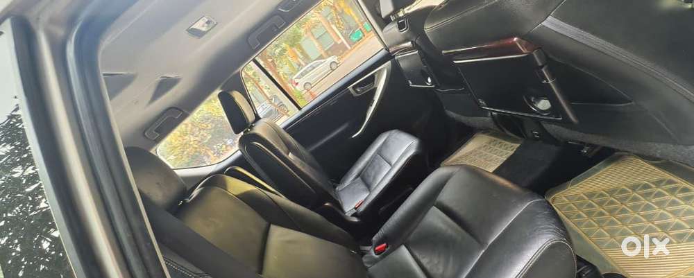 Toyota Innova Crysta [2020-ongoing] 2.4 Zx 7 Str, 2017, Diesel