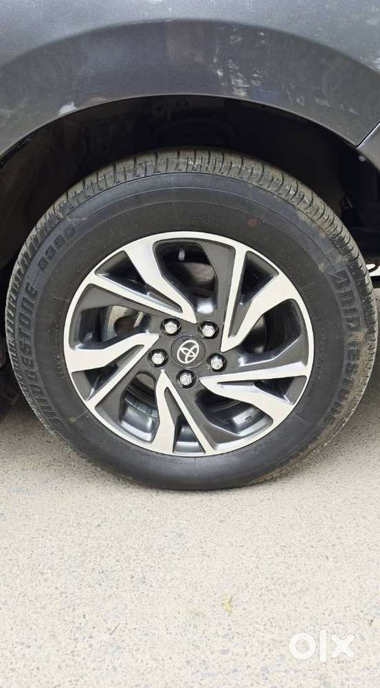 Toyota Innova Crysta 2.4 Gx Limited Edition At 7 Str, 2022, Diesel