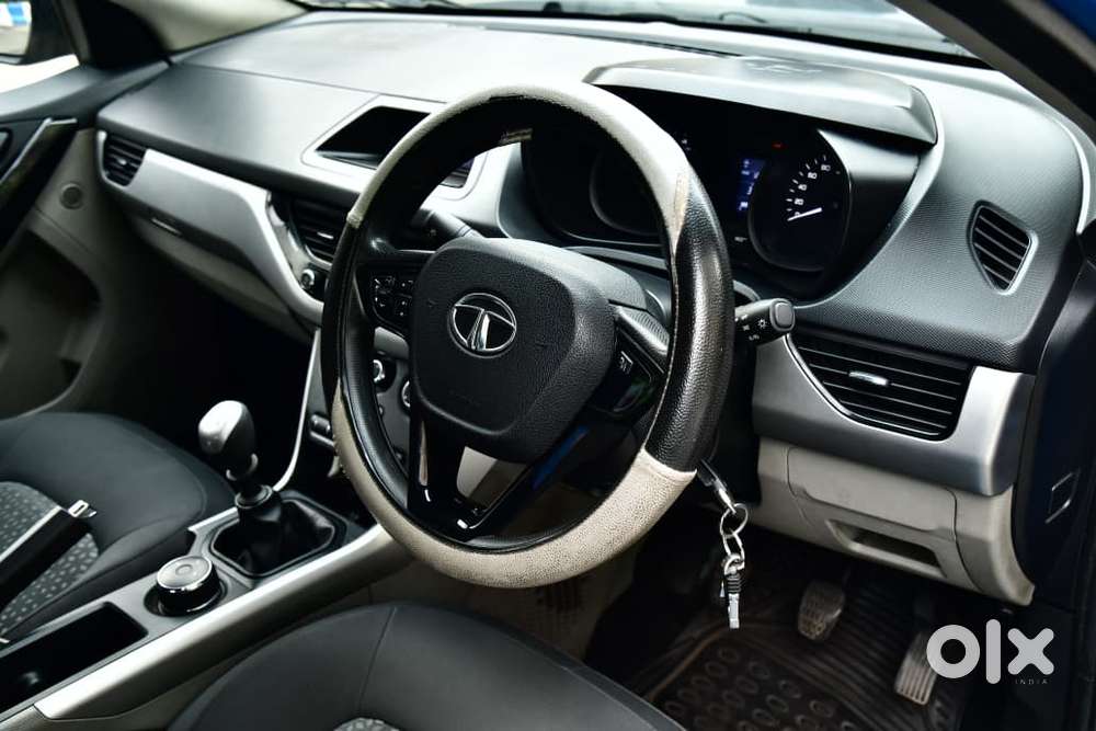 Tata Nexon 1.2 Revotron Xm (s), 2018, Petrol