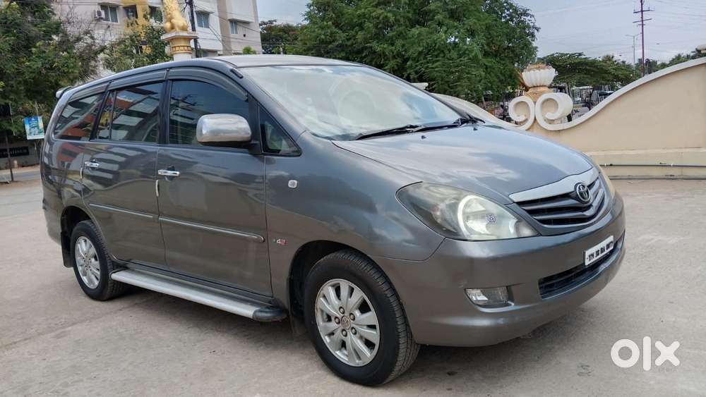 Toyota Innova 2.5 V 7 Str, 2010, Diesel