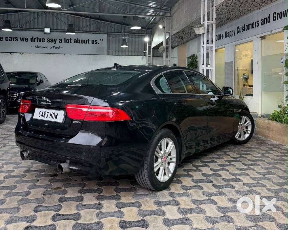 Jaguar Xe Portfolio, 2016, Petrol