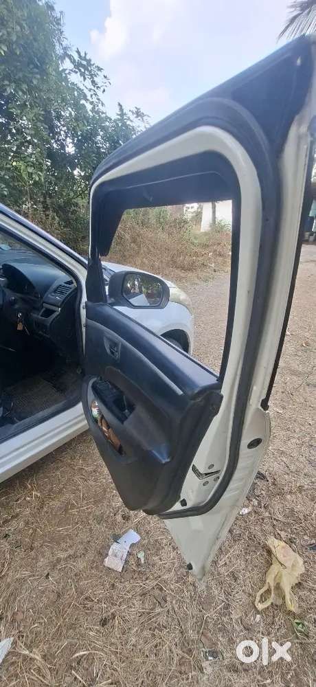 Maruti Suzuki Swift 2012 Petrol 42000 Km Driven