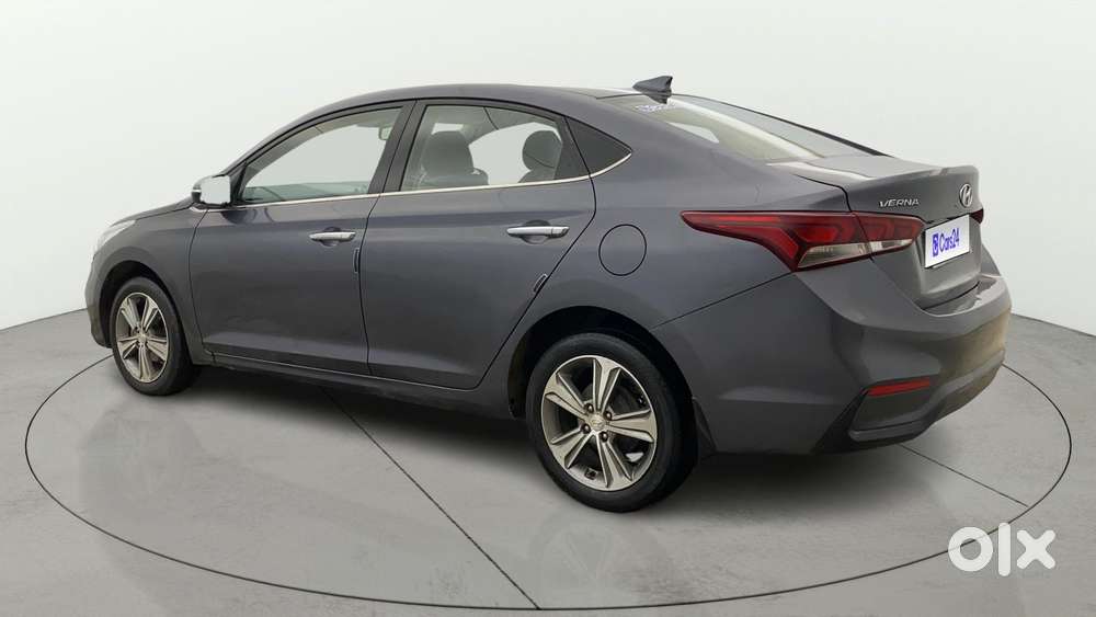 Hyundai Verna 1.6 Sx (o) Vtvt, 2017, Petrol