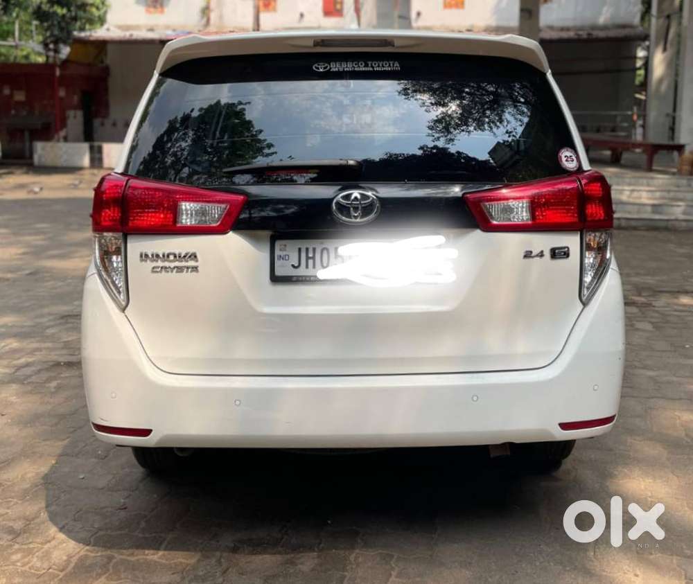 Toyota Innova Crysta [2020-ongoing] 2.4 Gx 7 Str, 2025, Diesel