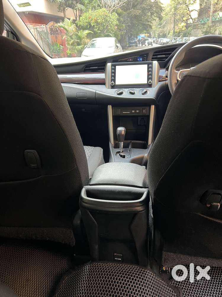 Toyota Innova Crysta [2020-ongoing] 2.4 Gx 7 Str, 2022, Diesel