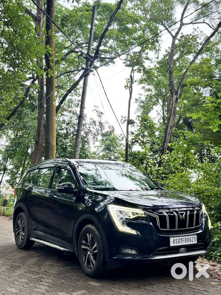 Mahindra Xuv700 Ax 5 Petrol Mt Str (e), 2022, Diesel