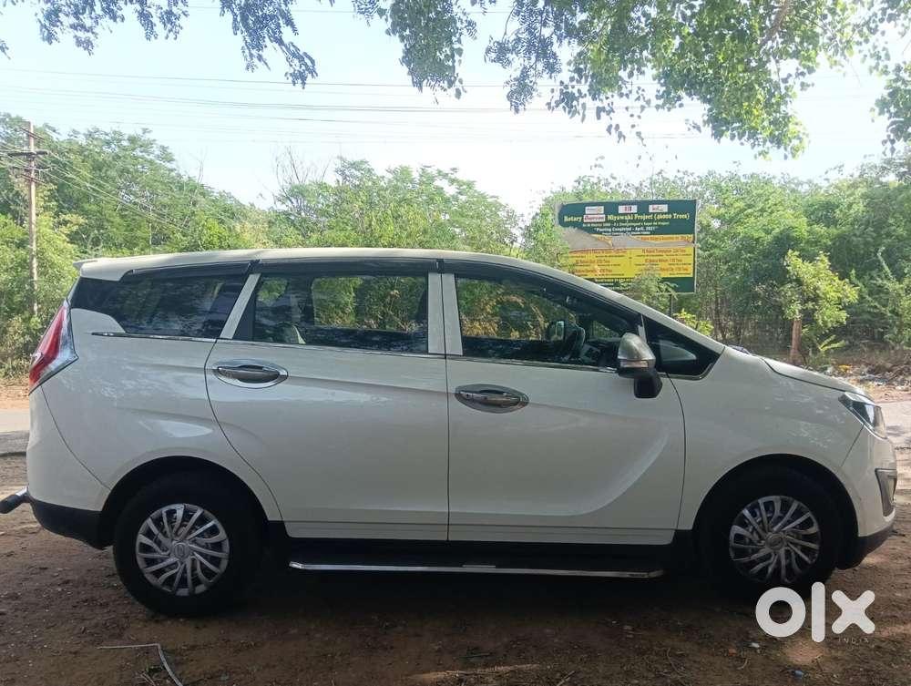Mahindra Marazzo M2, 2018, Diesel