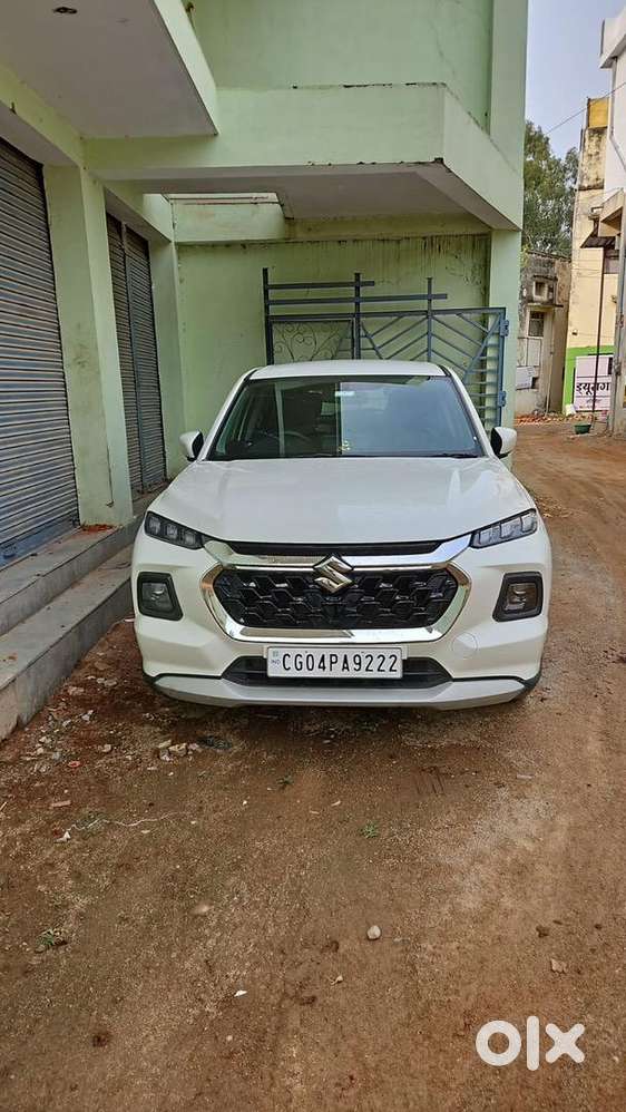 Maruti Suzuki Grand Vitara 2024 Petrol Well Maintained
