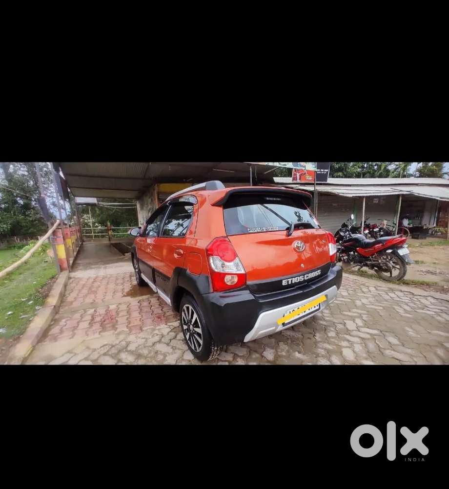 Toyota Etios Cross 1.2 Petrol 2016
