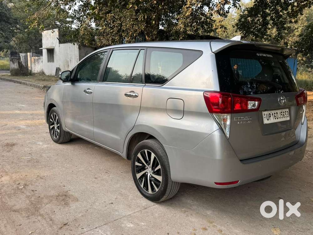 Toyota Innova Crysta