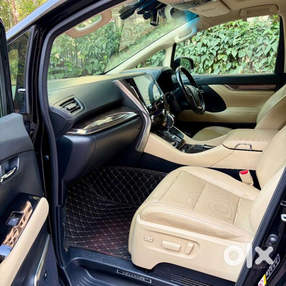 Toyota Vellfire Vip – Executive Lounge, 2020, Petrol
