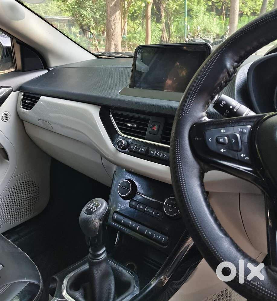 Tata Nexon, 2020, Petrol