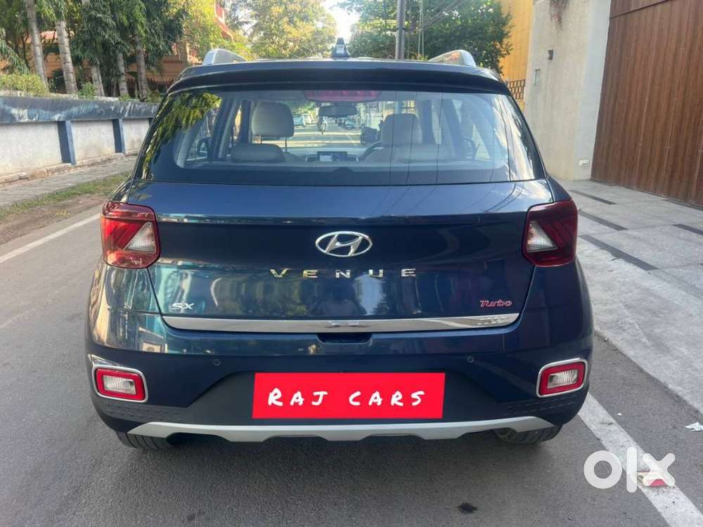 Hyundai Venue Sx+ At, 2021, Petrol