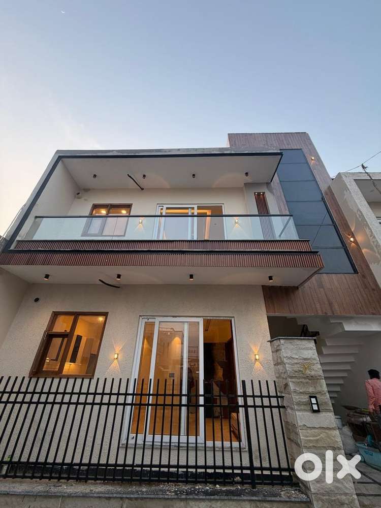 2 BHK Semi-Furnished Flat for Rent &ndash; 1st Floor