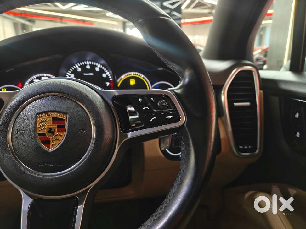 Porsche Cayenne Base, 2022, Petrol