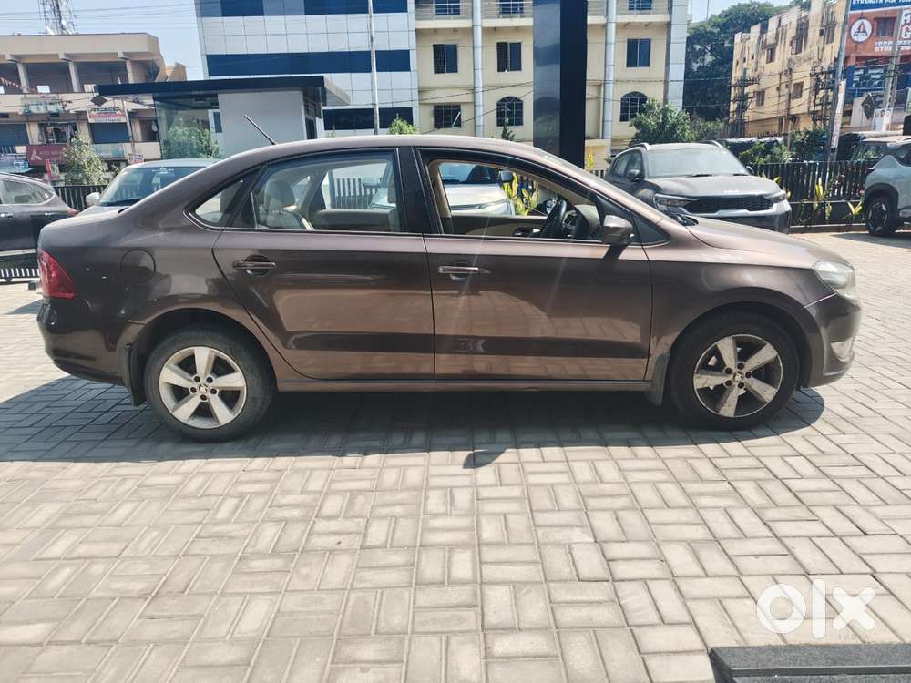 Skoda Rapid [2016-2020] 1.5 Style Plus Tdi At, 2016, Diesel