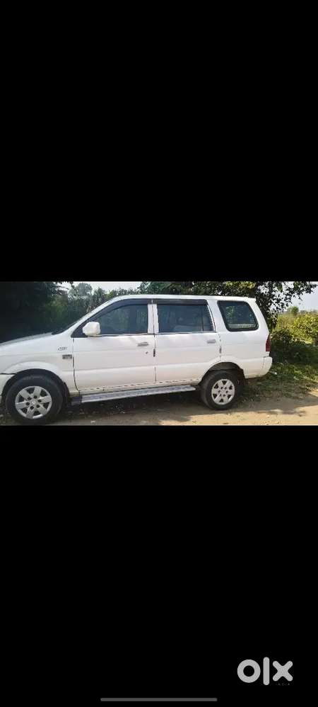 Chevrolet Tavera Ls 2015 Diesel Manual 3rd Owner