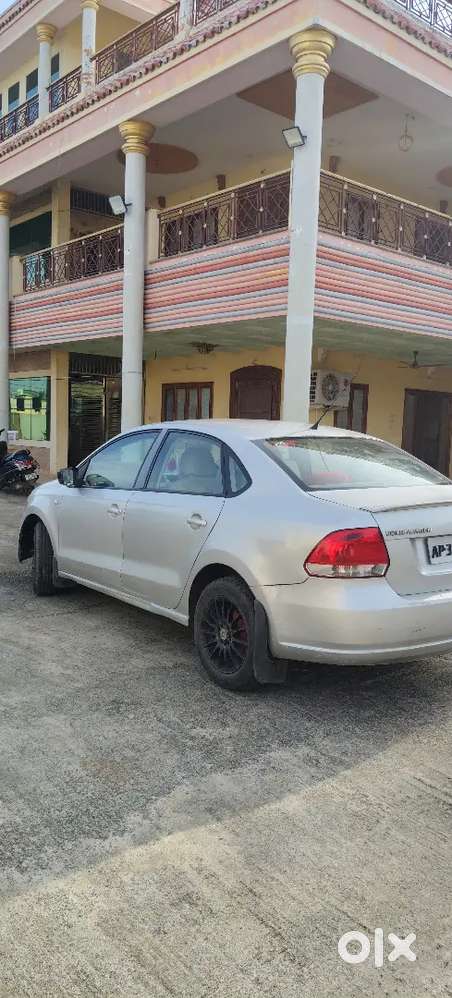 Volkswagen Vento Petrol Manual 2010