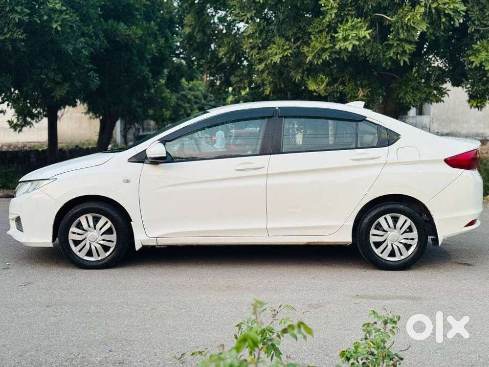 Honda City V Mt, 2015, Diesel