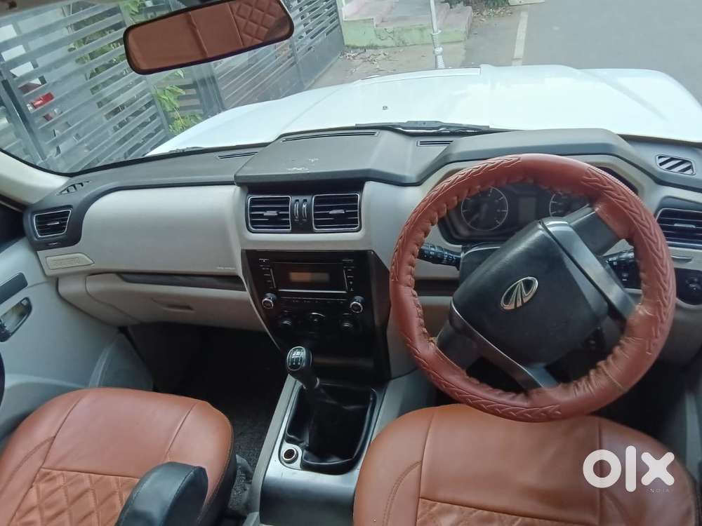 Mahindra Scorpio S8, 2015, Diesel