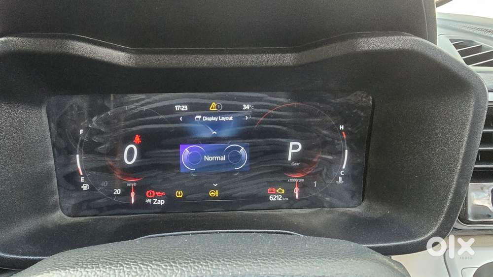 Mahindra Xuv 3xo Ax5 Pm At, 2025, Petrol