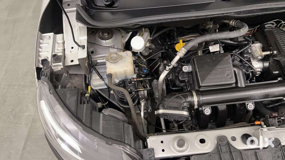 Renault Triber Rxl, 2023, Petrol