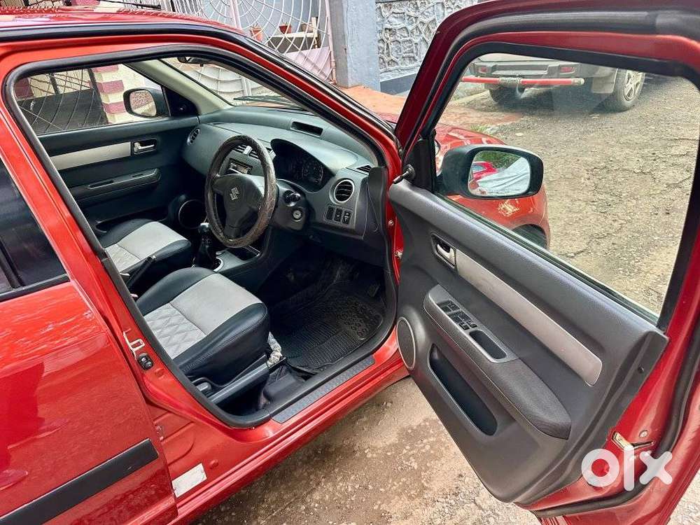 Maruti Suzuki Swift 1.2 Vxi (o), 2011, Petrol