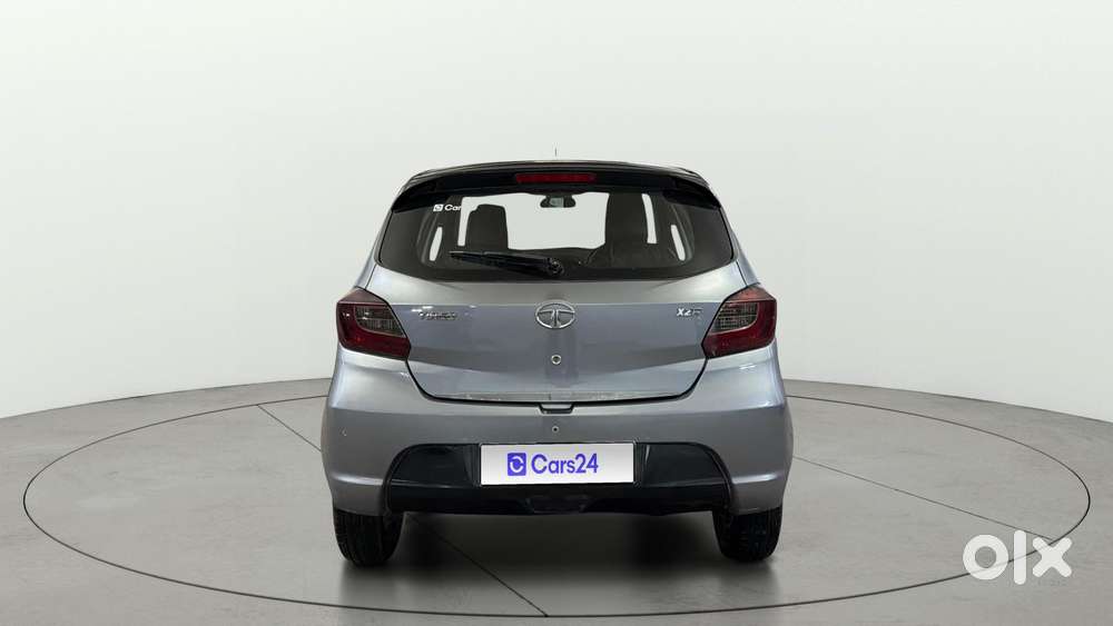 Tata Tigor Xza, 2018, Petrol