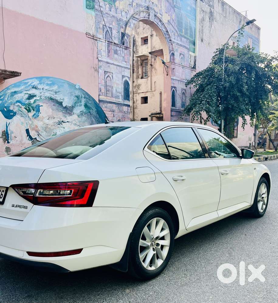Skoda Superb Lk 1.8 Tsi At, 2017, Petrol