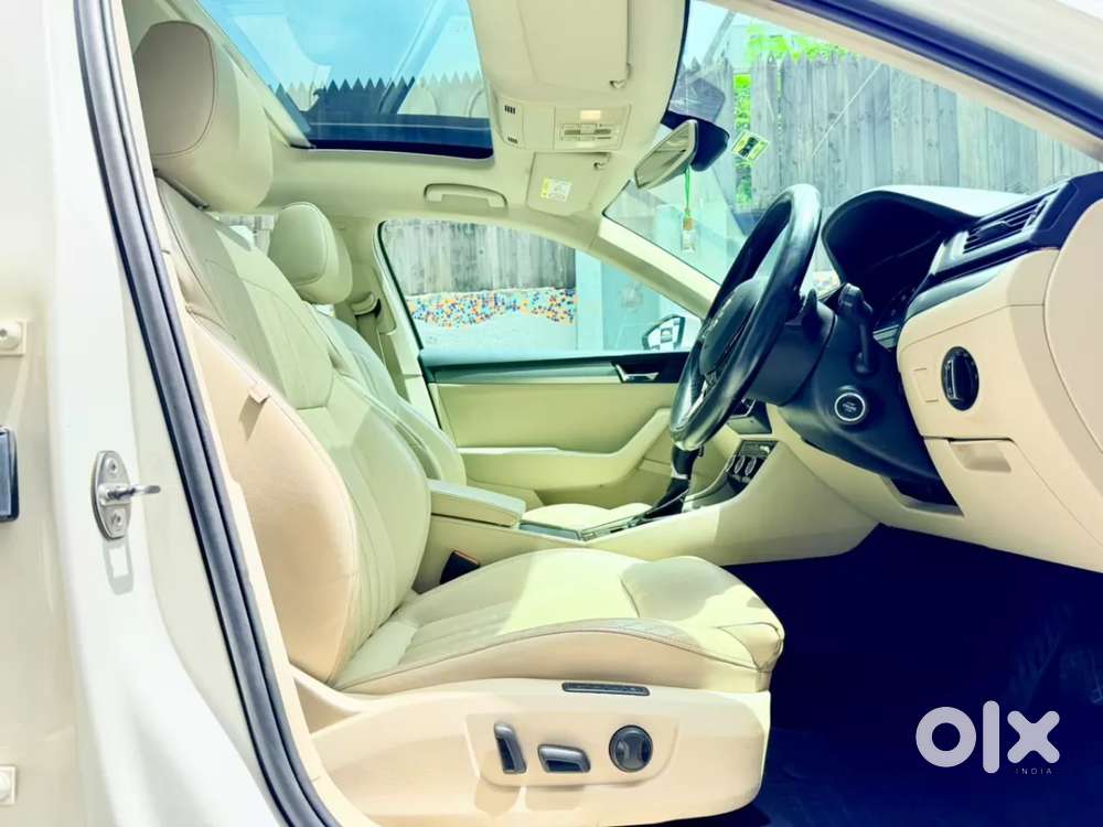 Skoda Superb [ ] 1.8 Style Tsi At, 2018, Petrol