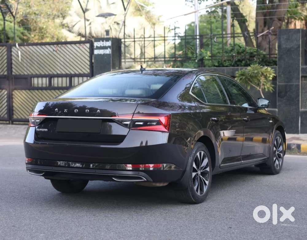 Skoda Superb 2.0 L&k Tsi At, 2021, Petrol