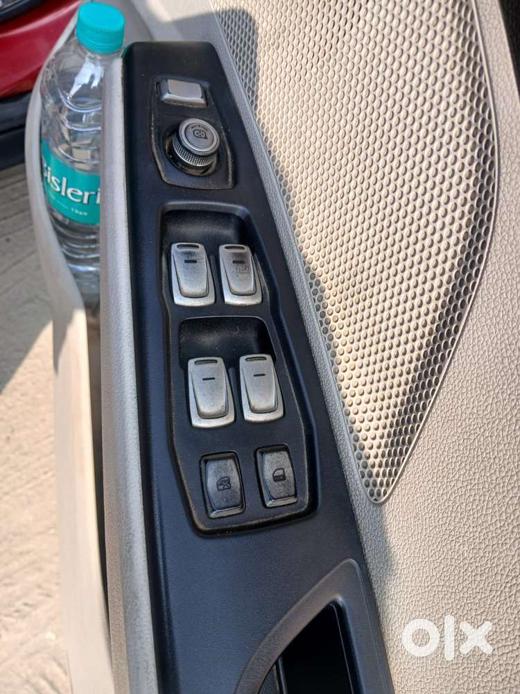 Mahindra Xuv300 W4, 2019, Petrol
