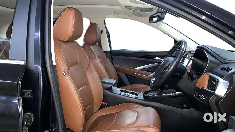 Mg Hector Plus 1.5 Sharp Turbo Cvt 6 Str, 2023, Petrol