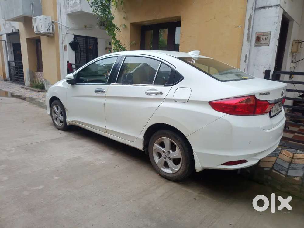 Honda City 1.5 Vx, Ivtec, 2016 Model, Petrol, Sunroof, Good Condition