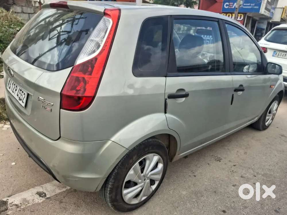 I Want Sale Ford Figo Mint Condition New 5new Tyres