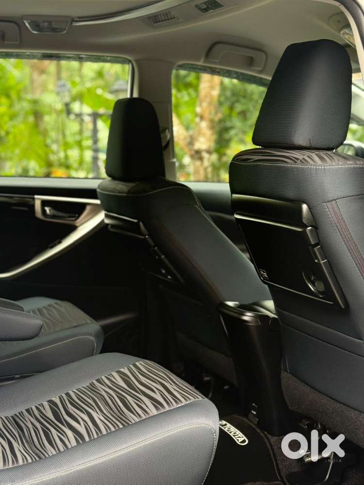 Toyota Innova Crysta 2.4 V 7 Str, 2023, Diesel