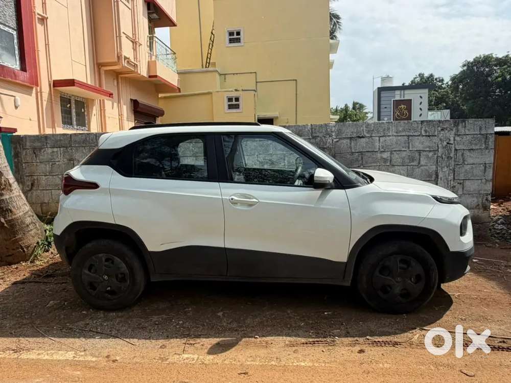 Tata Punch 1.2 Rhythm 2025