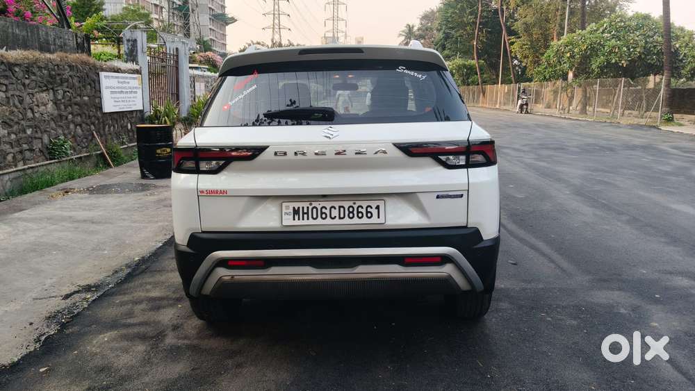 Maruti Suzuki Brezza 1.5 Zxi Plus Smart Hybrid Dual Tone, 2023, Petr..