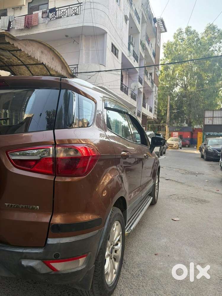 Ford Petrol Car 2016
