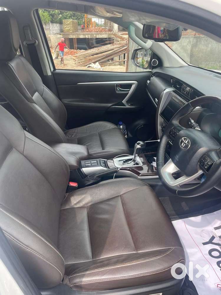 Toyota Fortuner Top Model First Owner
