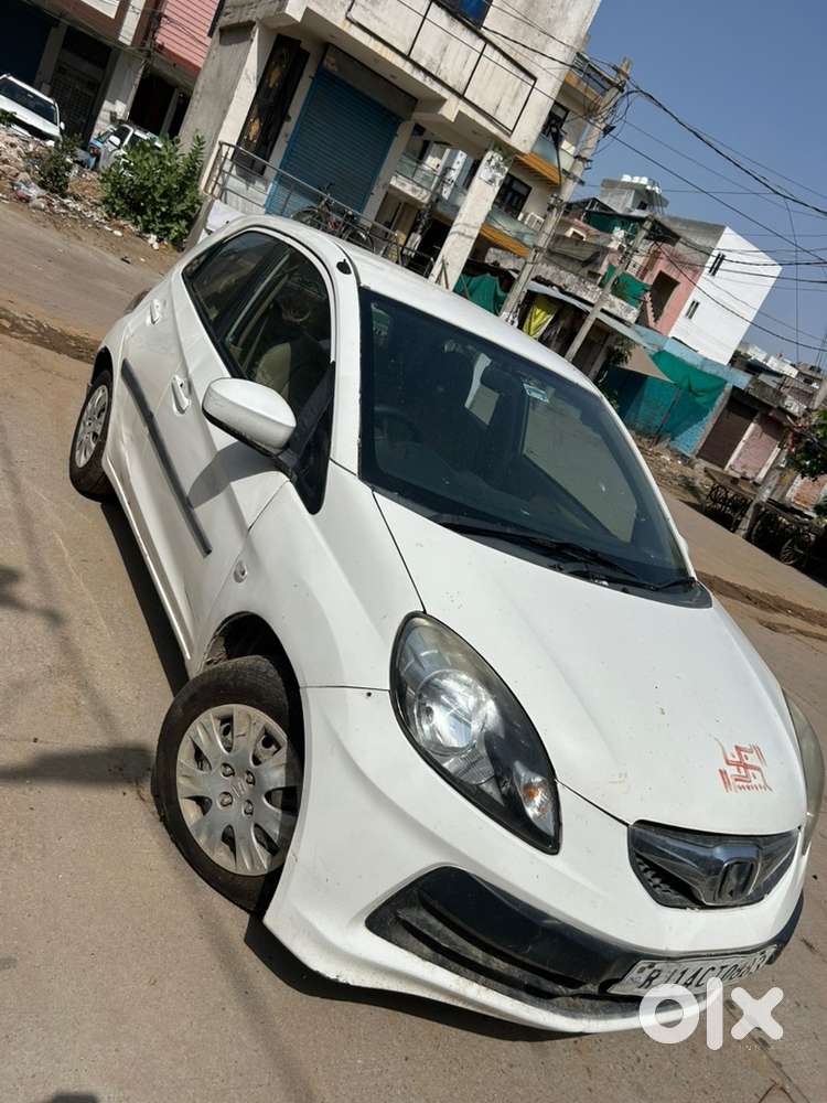 Honda Brio Petrol Mt