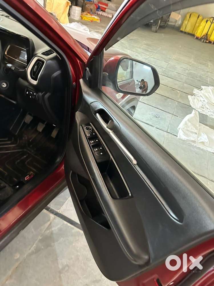 Kia Sonet 2024 Petrol 12644 Km Driven