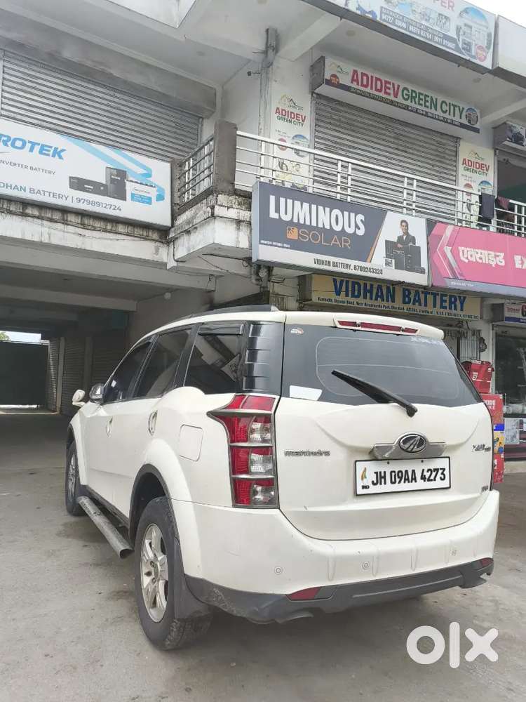 Mahindra Xuv500 W8 Dual 2015