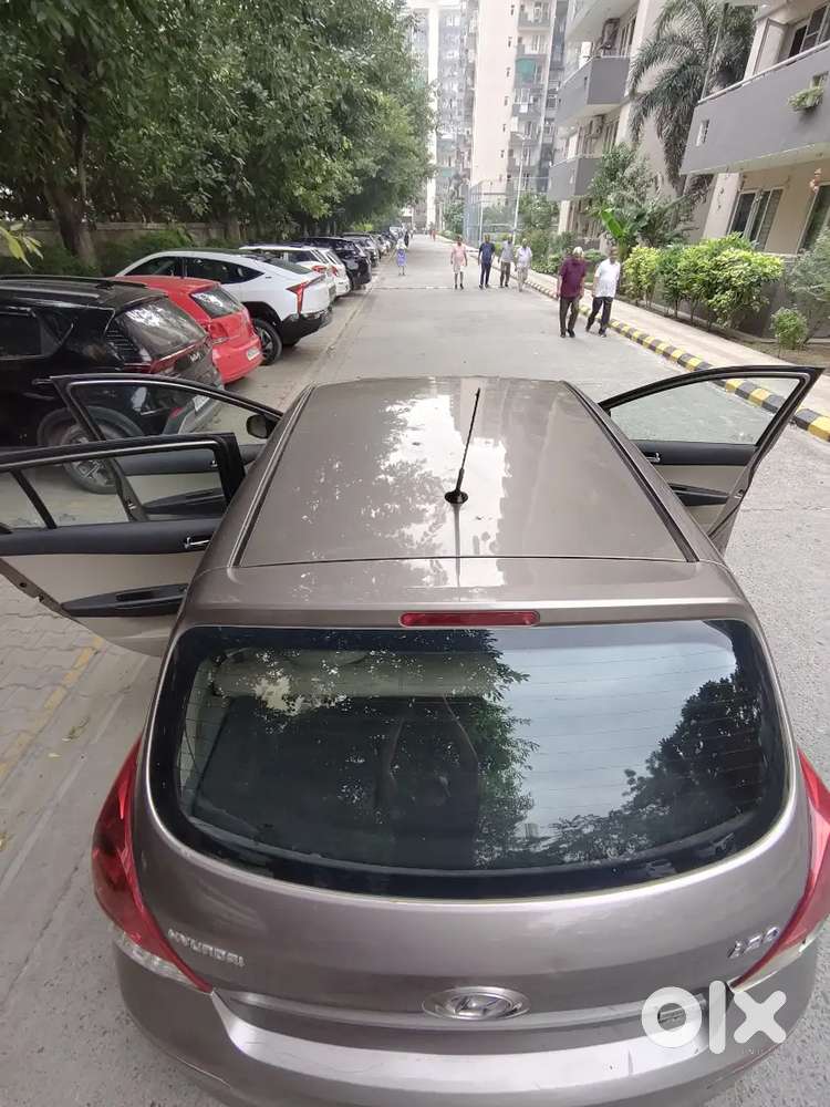 Hyundai I20 Sportz 2012
