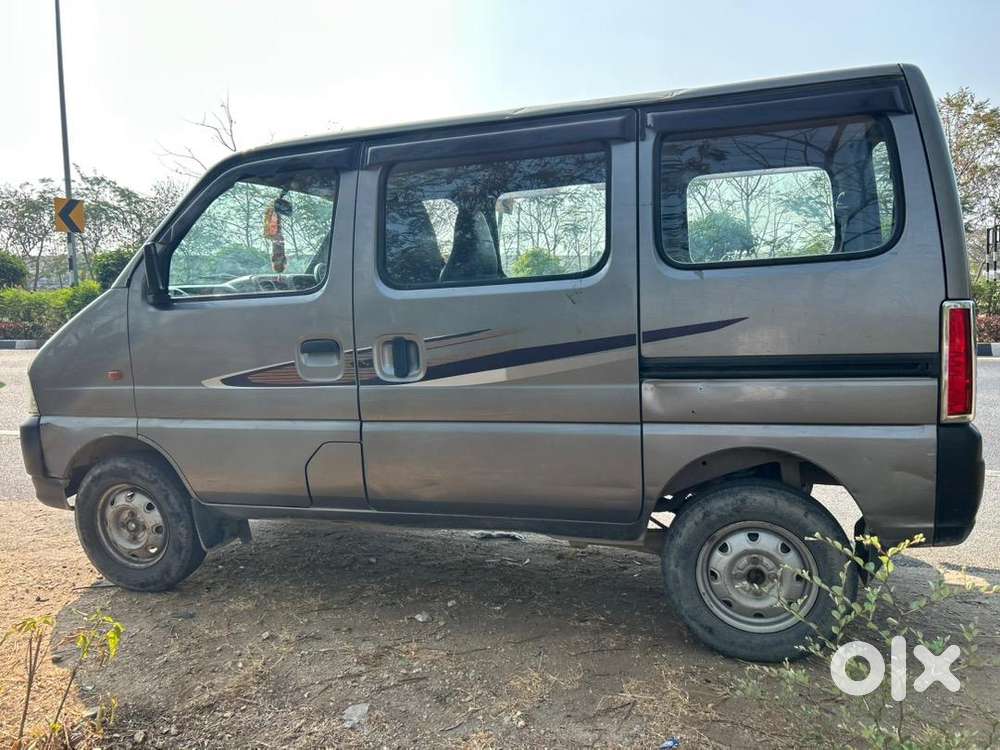 Maruti Suzuki Eeco 2017 Petrol 120000 Km Driven