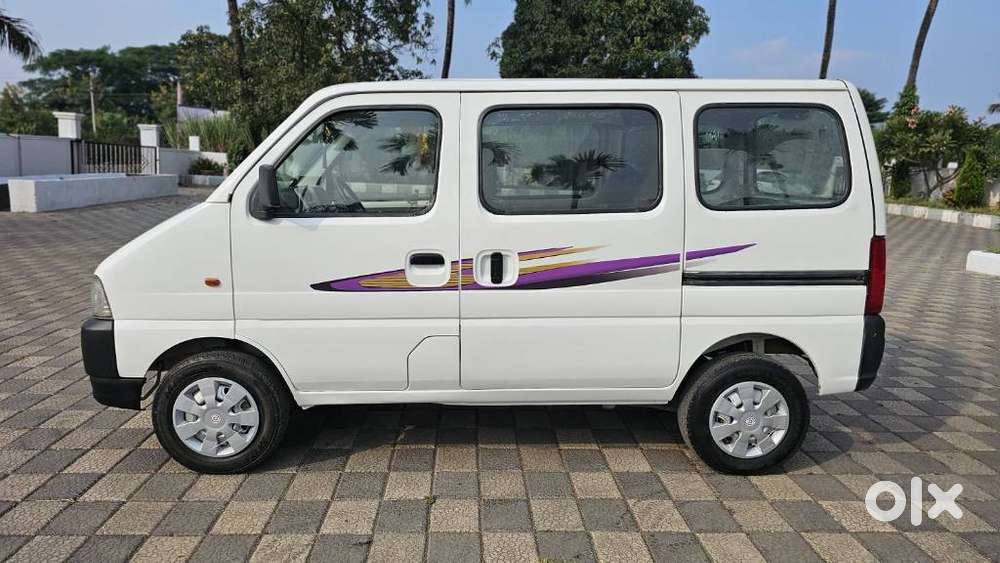 Maruti Suzuki Eeco 5 Seater Standard, 2017, Petrol