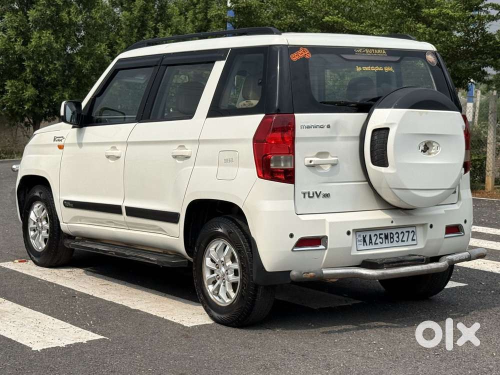 Mahindra Tuv 300 T8 Amt, 2016, Diesel