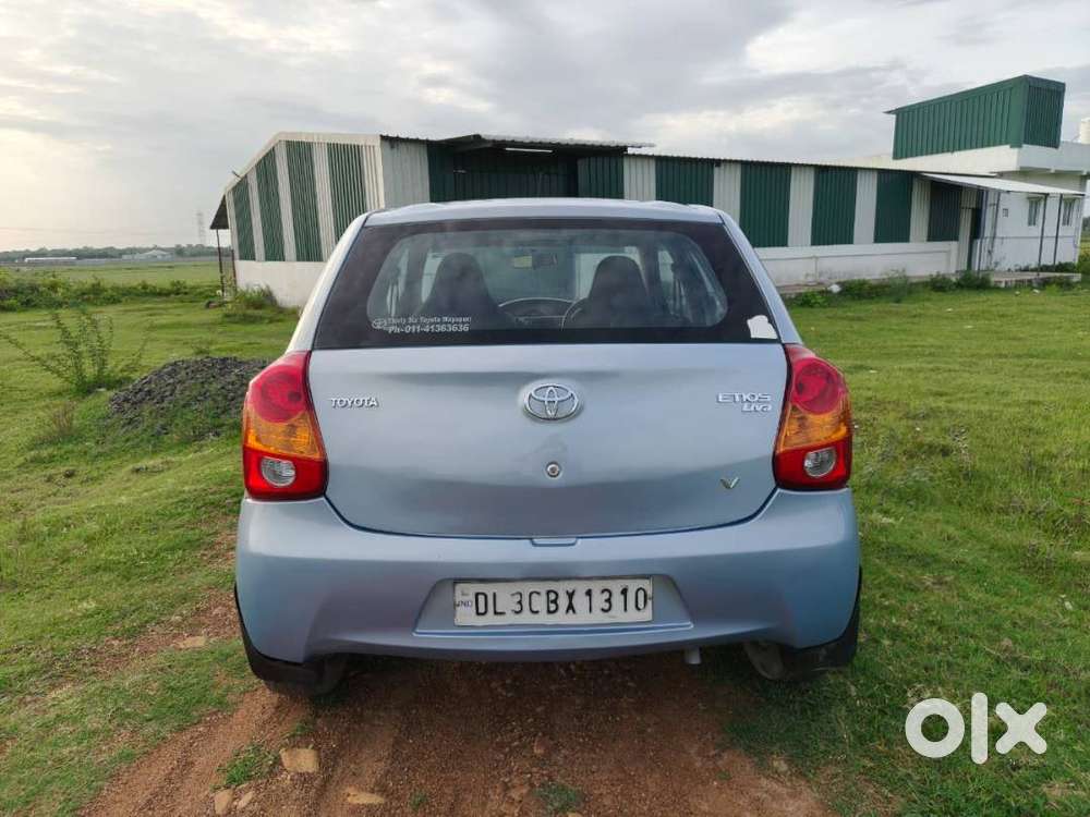 Toyota Estios Liva